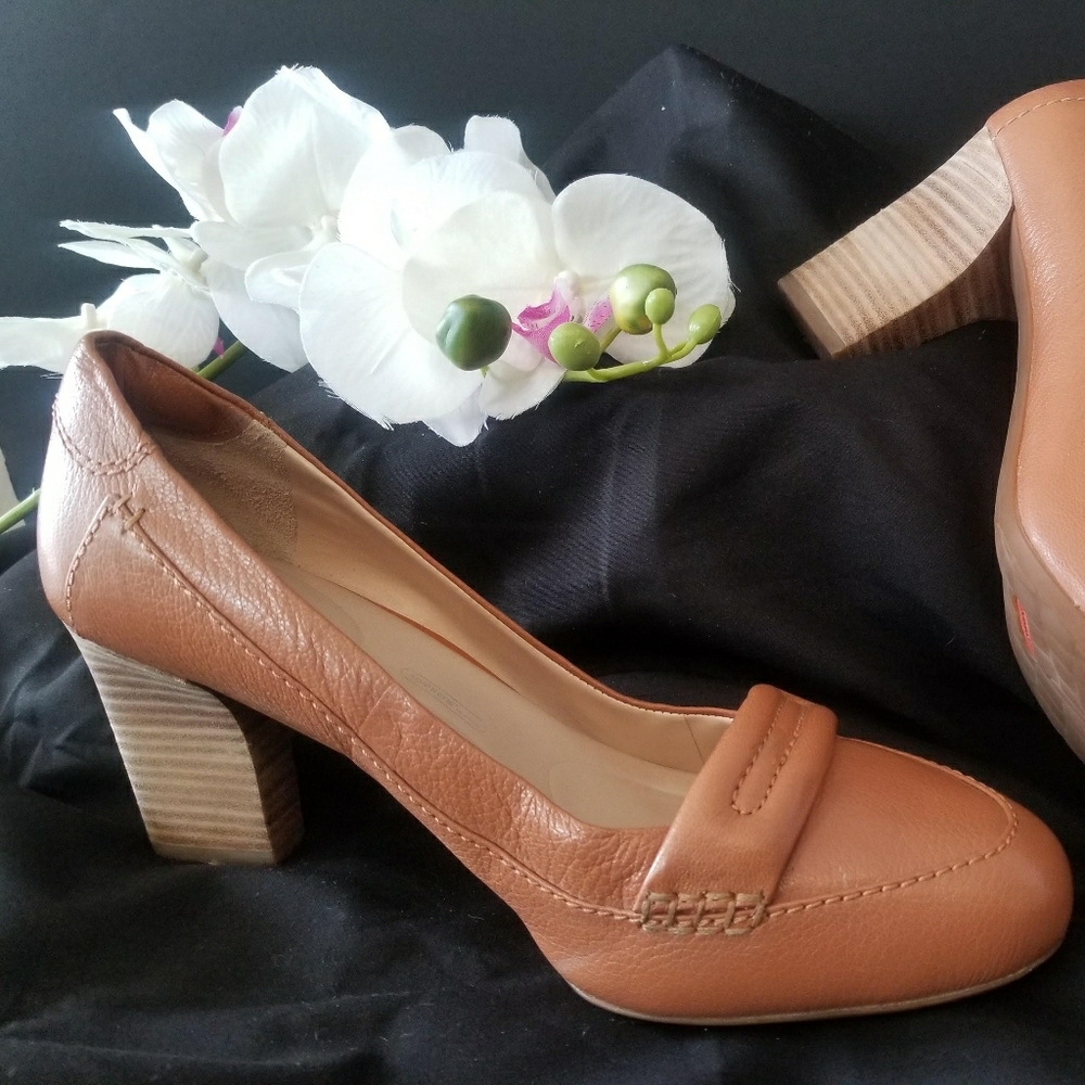 Rockport Carmello leather heels size 10.5